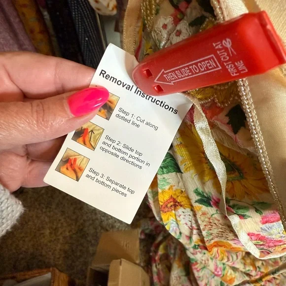 Mac Duggal Multicolor Floral Print Cut Out Lace Up Tiered Gown NWOT - Picture 8 of 9